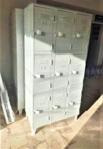 Vestiaire à 9 cases superposées (3x3 )