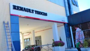 RENAULT TRUCKS – Image 2